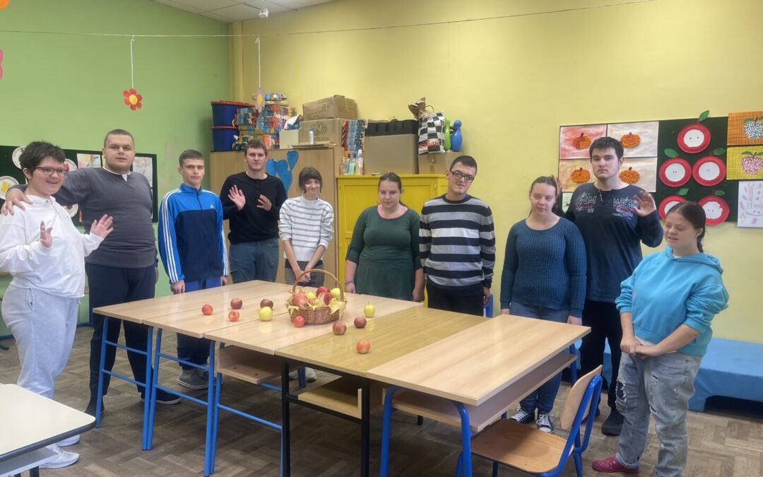 Dan jabuka u PO i OOS