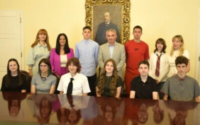 Grad Požega: Uručio novčane nagrade najuspješnijim učenicima osmih razreda gradskih škola